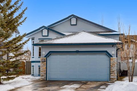 140 Stonegate Close NW Airdrie AB T4B 2V2