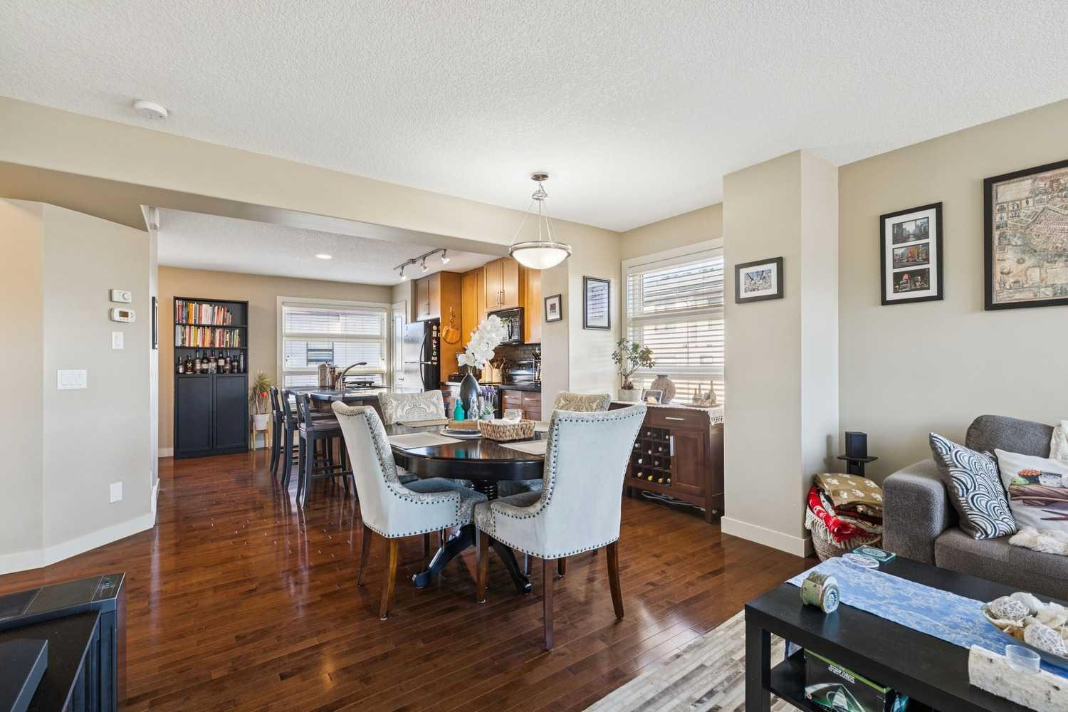 212 Aspen Stone Boulevard SW