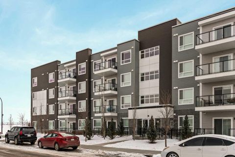 33 Carringham Gate NW 2201 Calgary AB T3P 2H6