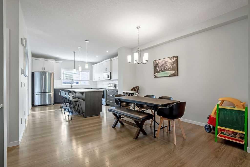 23 Drake Landing Boulevard