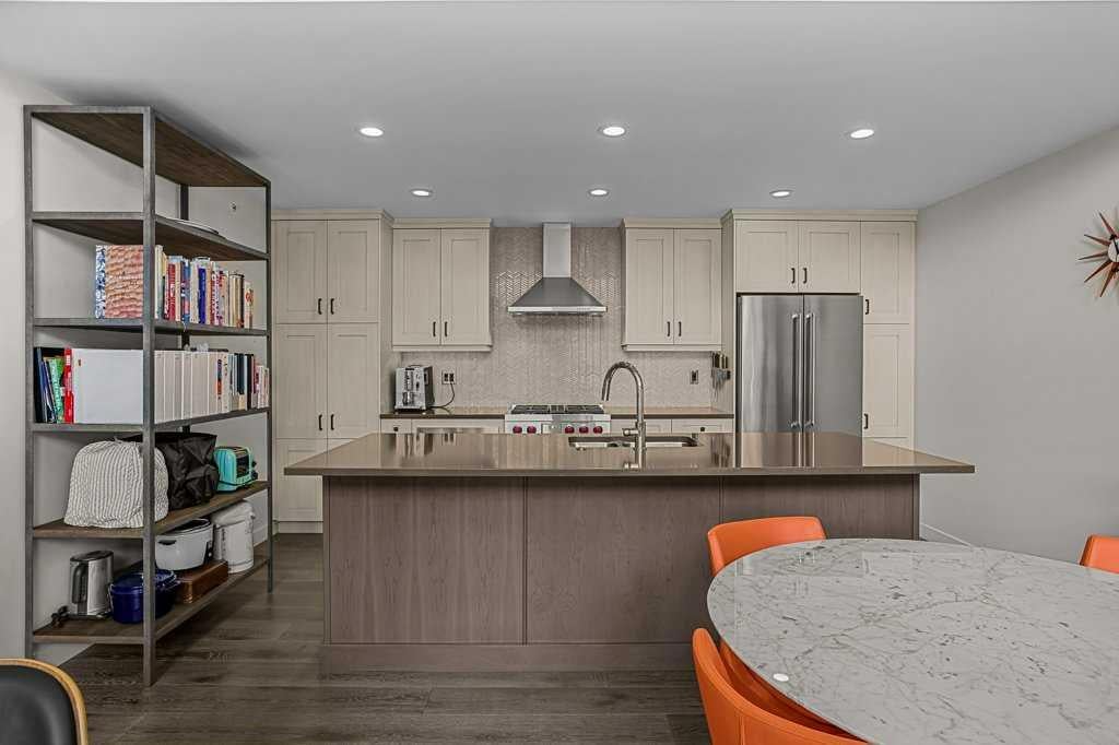 707 Spring Creek Drive 401