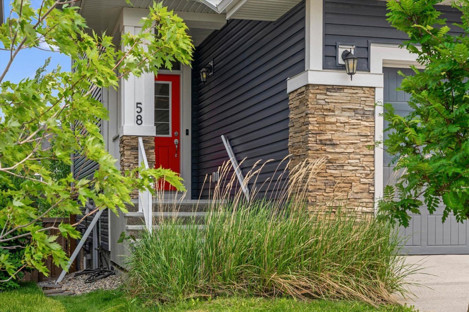 58 Crestbrook Drive SW