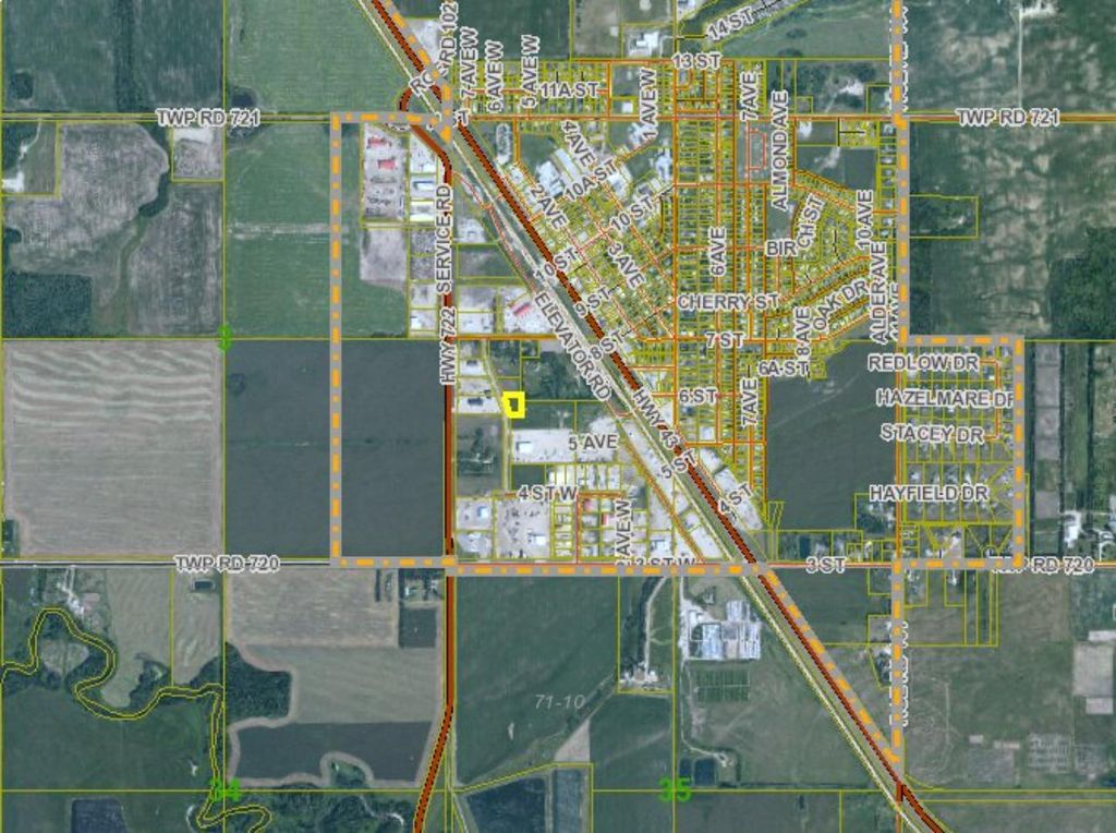 Photo of 590 7 Avenue W, Beaverlodge, AB T0H 0C0 (MLS # A2006156)