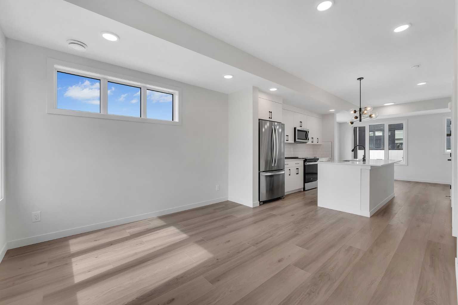 120 Arbour Lake Court NW