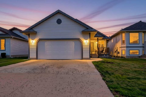 Photo of 168 Lightbown Way, Fort McMurray, AB T9K 2R3 (MLS # A2337324)