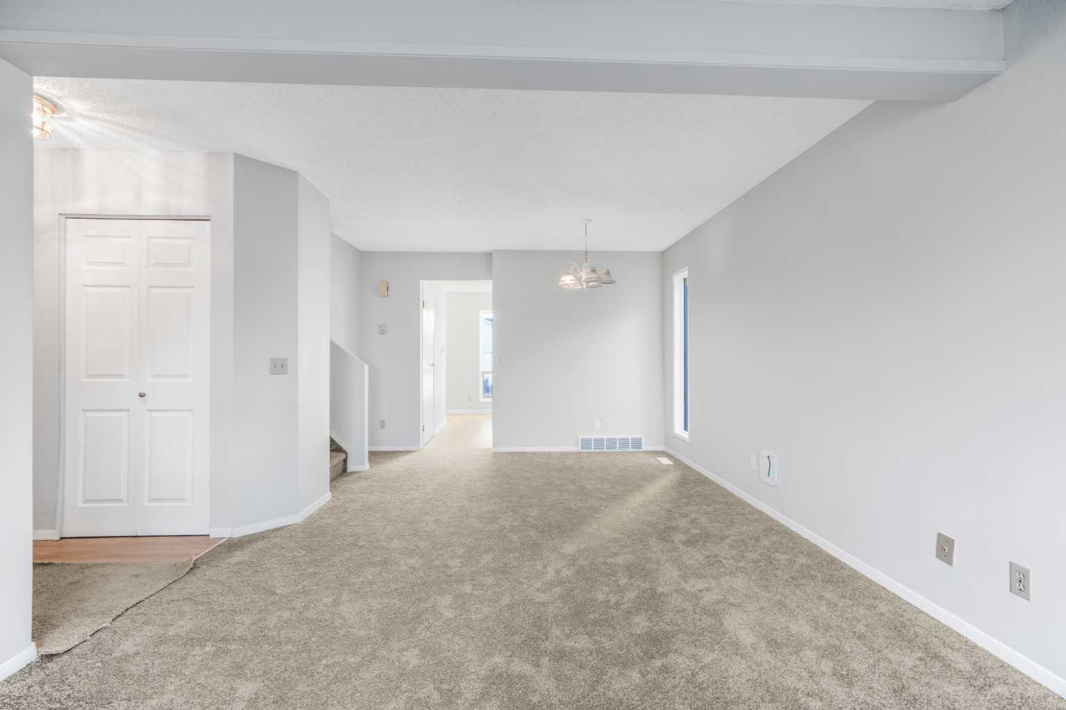 103 Taradale Drive NE