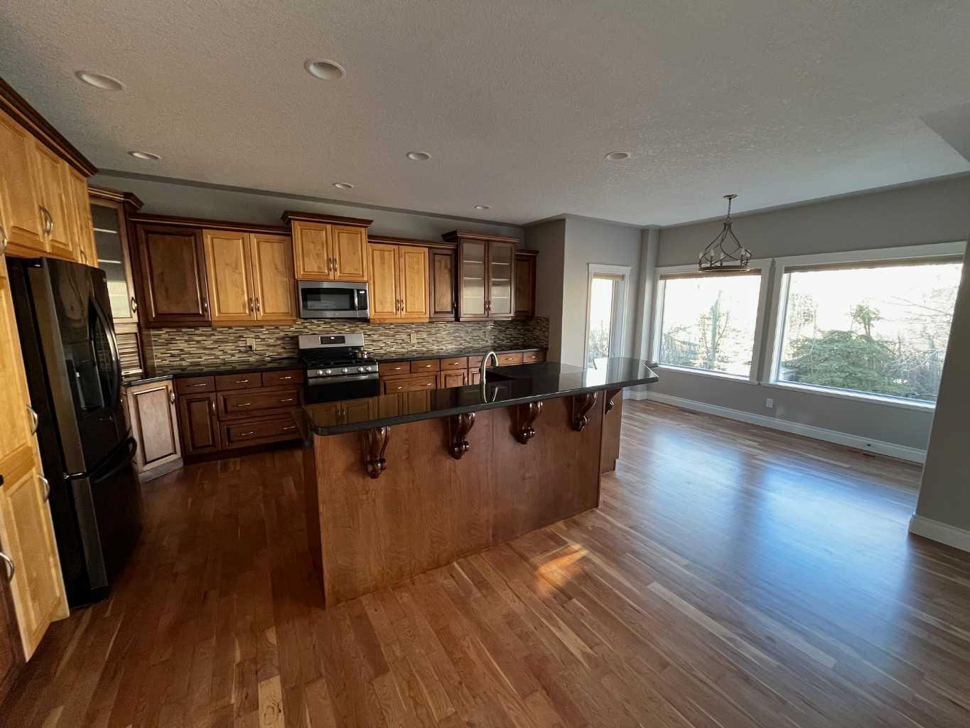 75 Royal Abbey Rise NW