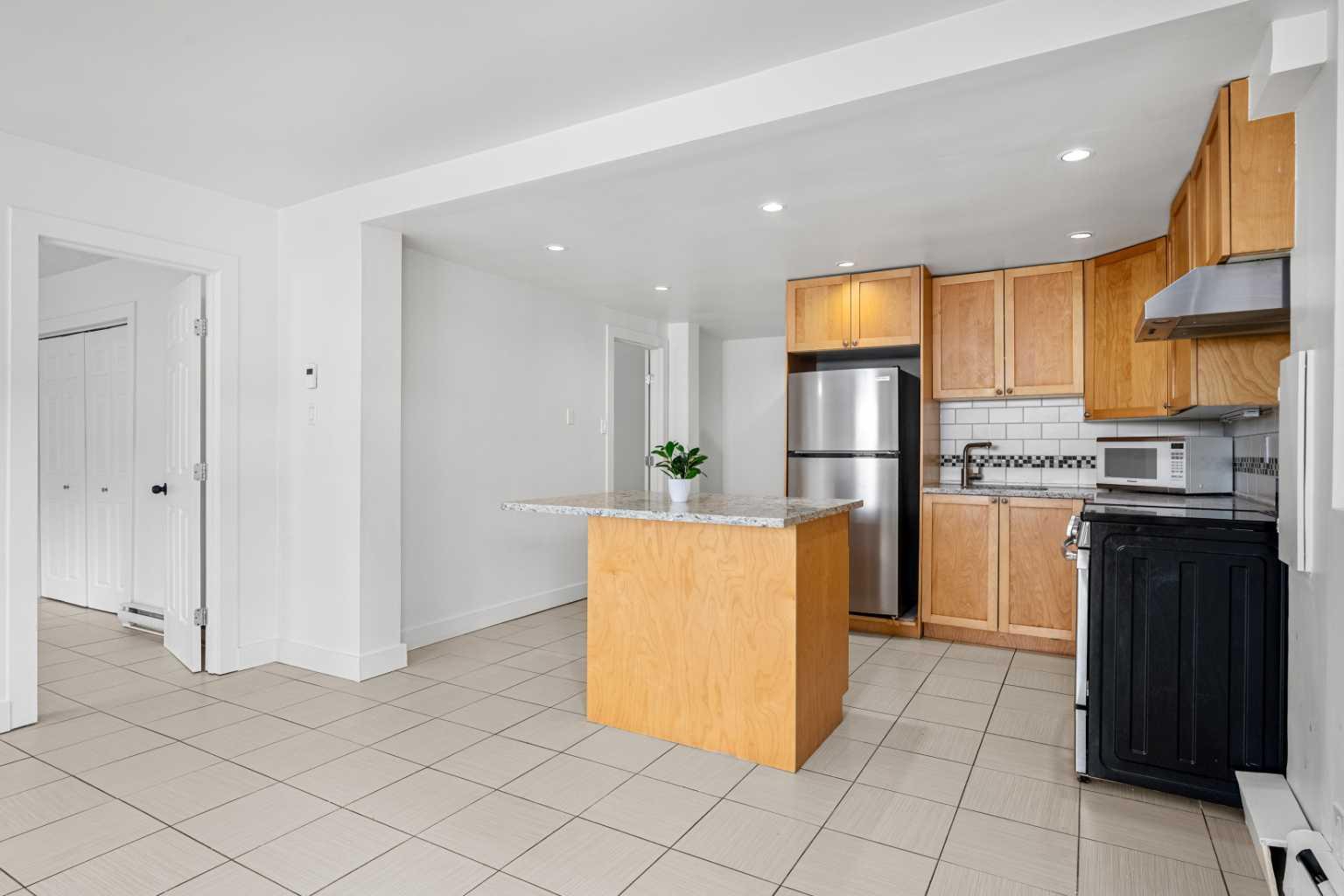 2111 14 Street SW 104