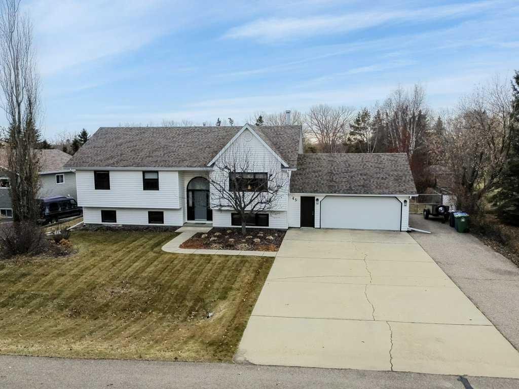 45 Ravenscrag Crescent N