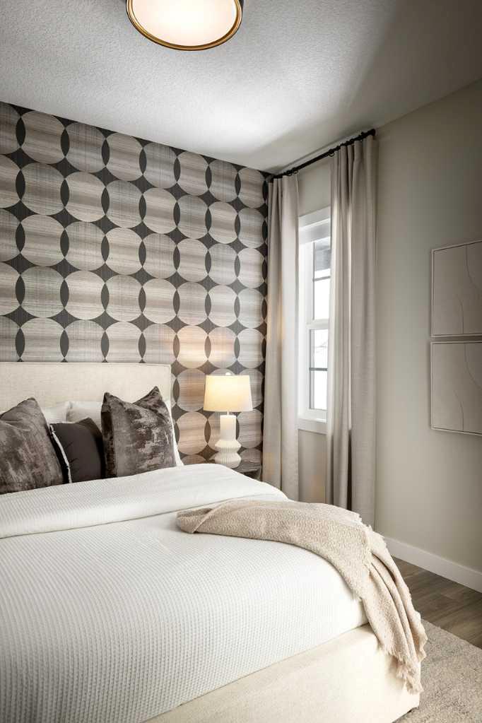 17 Amblefield View NW