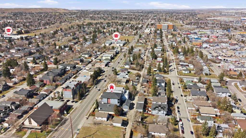 3318 Centre Street NE 2