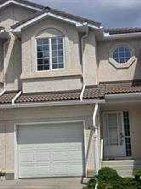 Photo of 47 Hamptons Link NW, Calgary, AB T3A 5V9 (MLS # A2255786) Photo of 47 Hamptons Link NW, Calgary, AB T3A 5V9 (MLS # A2255786)