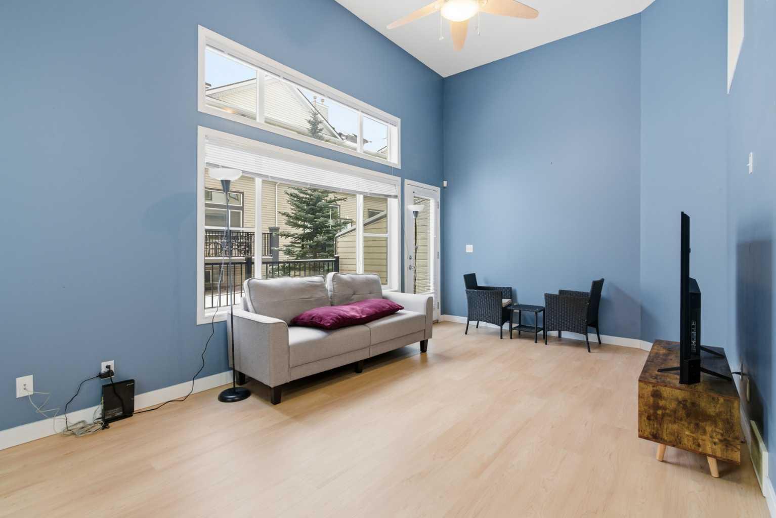 166 Everhollow Heights SW