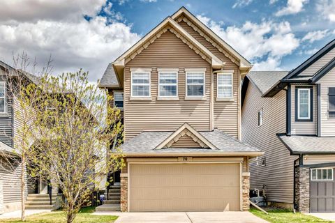 Photo of 70 Sage Berry Way NW, Calgary, AB T3K 0K9 (MLS # A2309704)