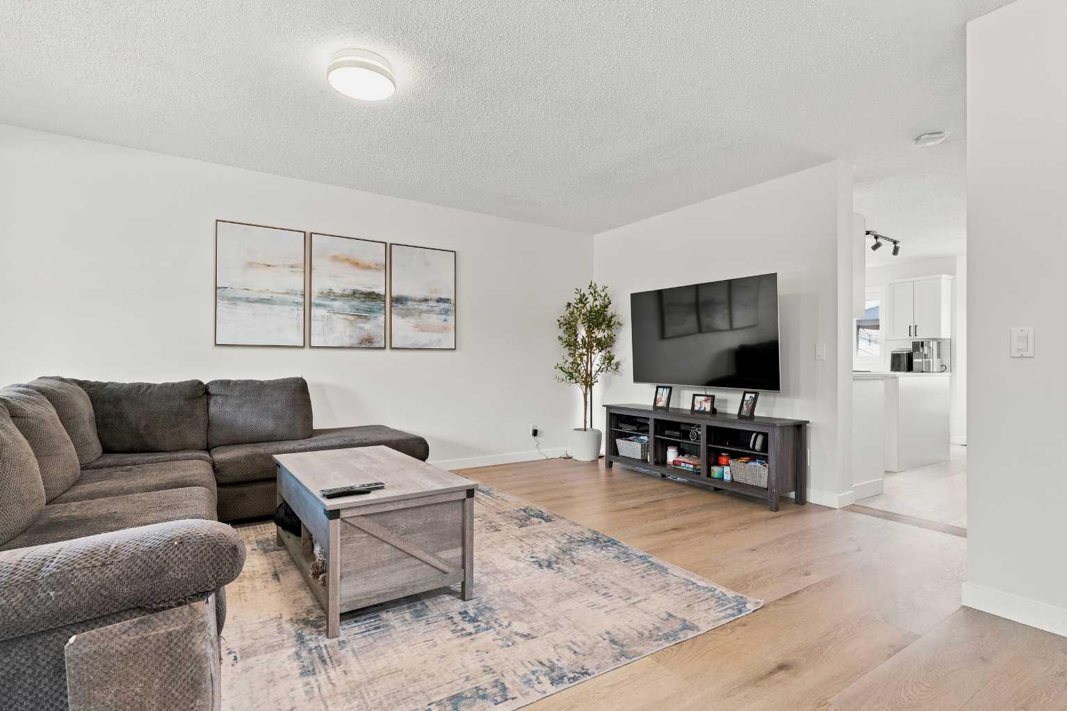61 Mt Aberdeen Circle SE