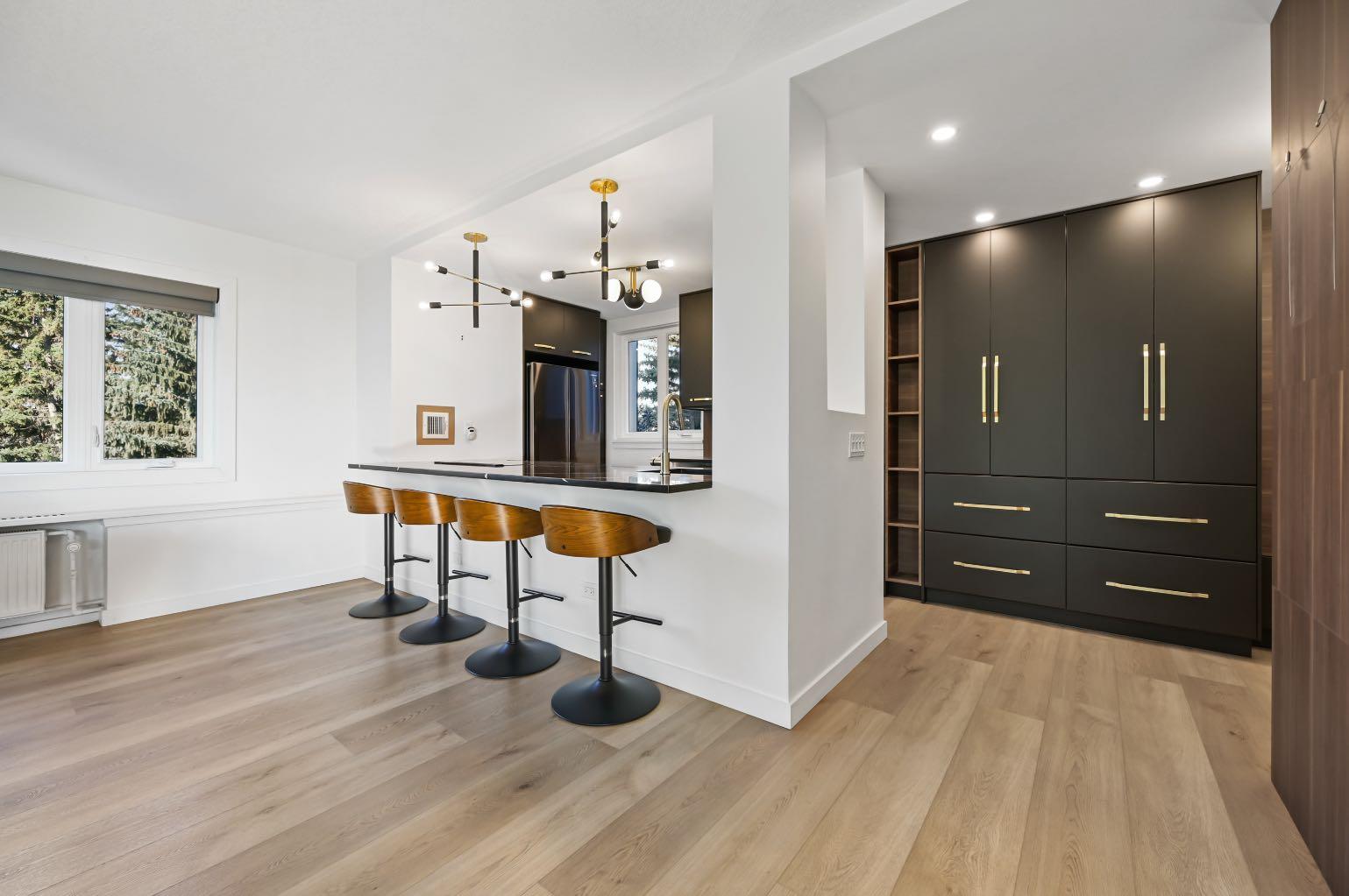 3204 Rideau Place SW 401