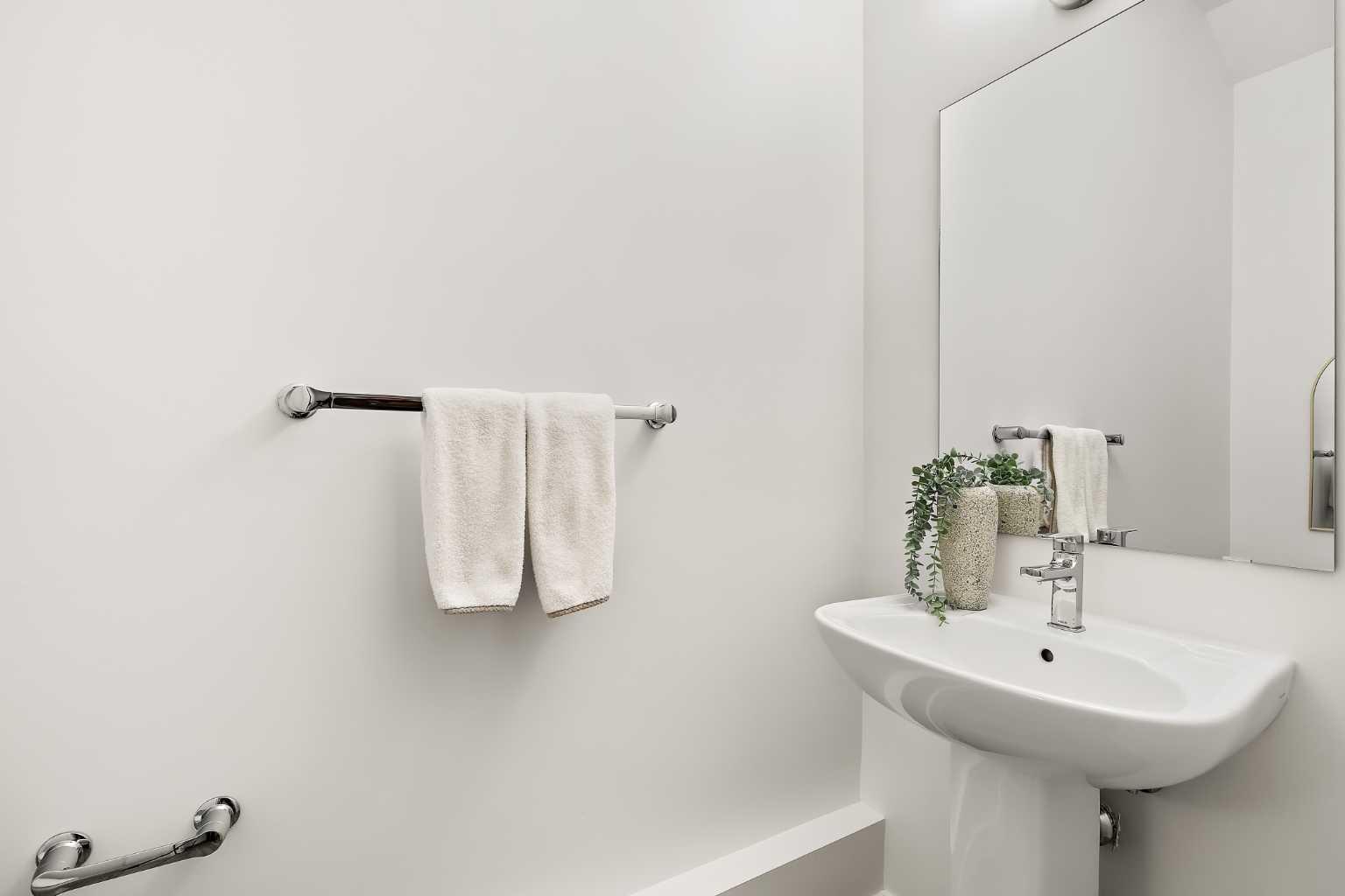 717 Sovereign Common SW