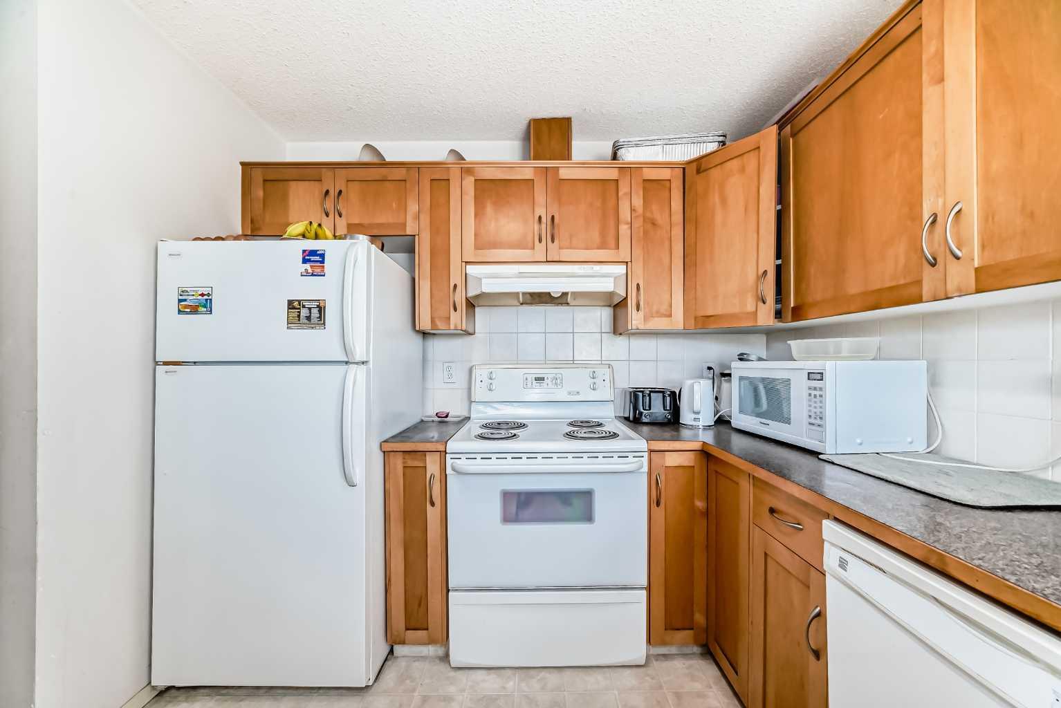 200 Hidden Hills Terrace NW 28