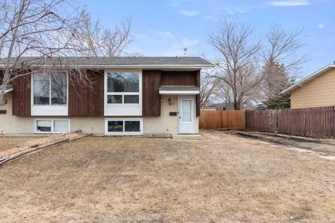 Photo of 2713 47 Avenue, Lloydminster, SK S9V 1H3 (MLS # A2301326)