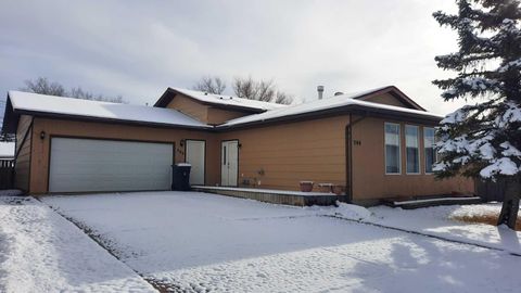 706 Bankview Close Drumheller AB T0J 0Y6