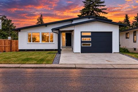 Photo of 1204 Lake Sylvan Drive SE, Calgary, AB T2J 3C8 (MLS # A2350160)