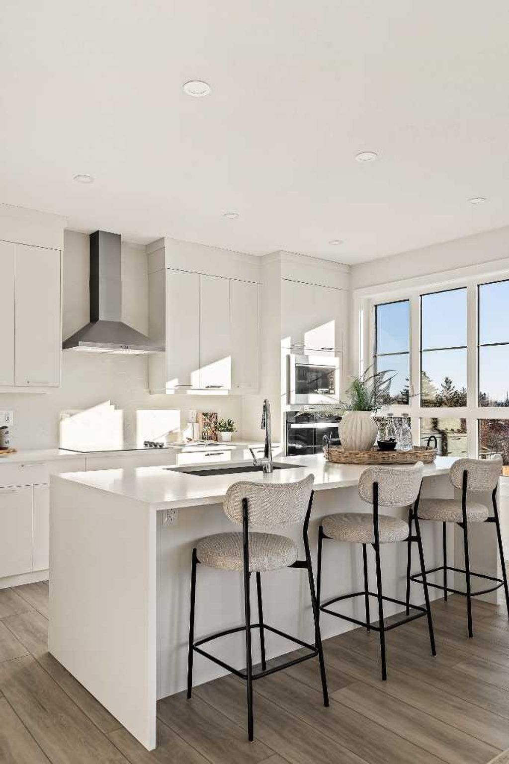 Photo of 604 Sovereign Common SW, Calgary, AB T3C 3Y3 (MLS # A2295832)