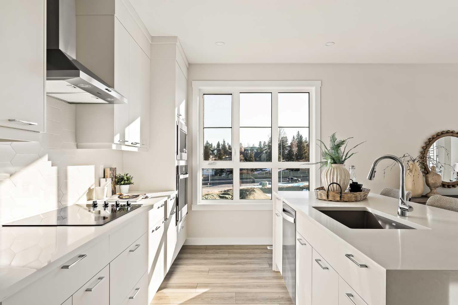 604 Sovereign Common SW