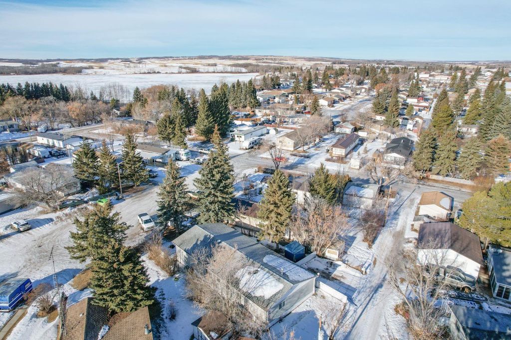 Photo of 6 49A Street Close, Alix, AB T0C 1B0 (MLS # A2286003)