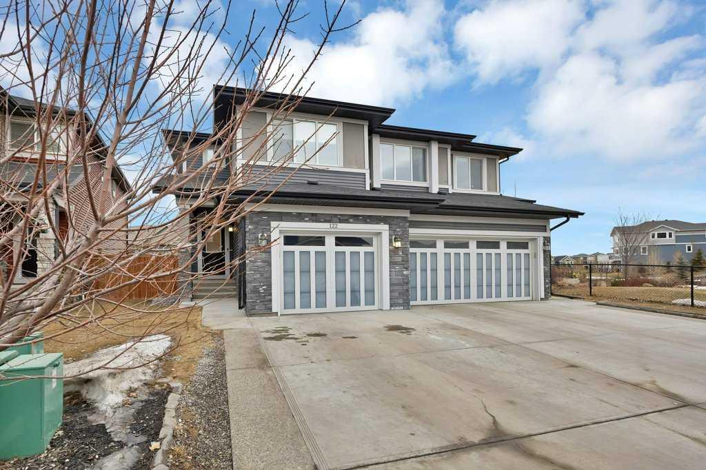 122 Kingfisher Crescent SE