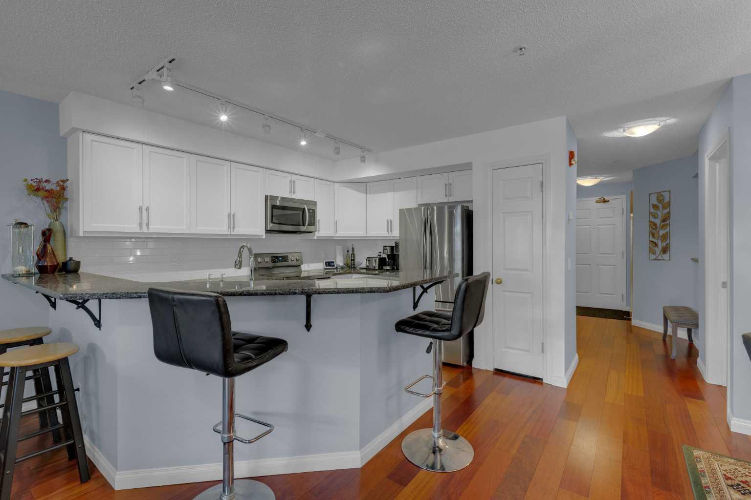 923 15 Avenue SW 103