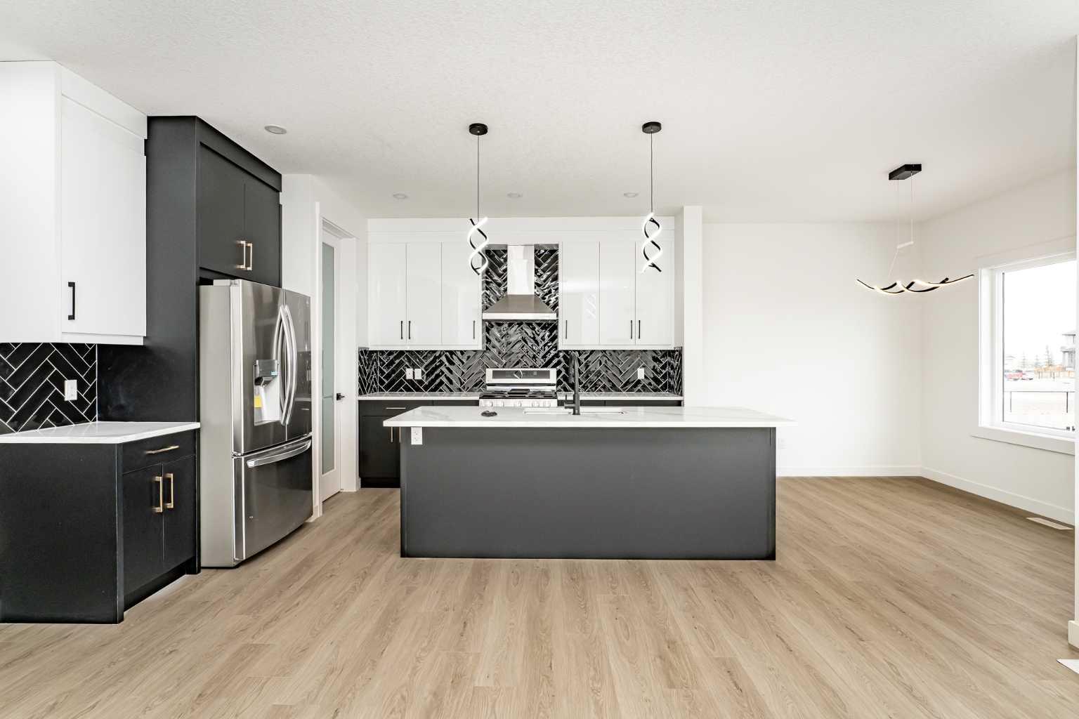 192 Lakewood Crescent