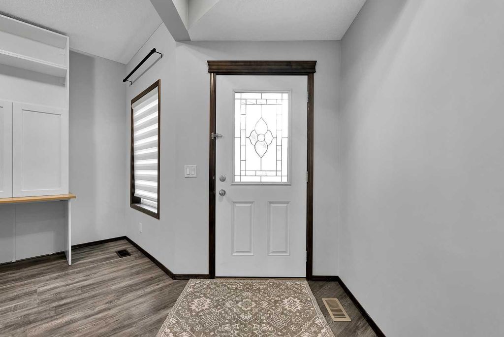 Photo of 27 Pantego Close NW, Calgary, AB T3K 0K1 (MLS # A2321074)