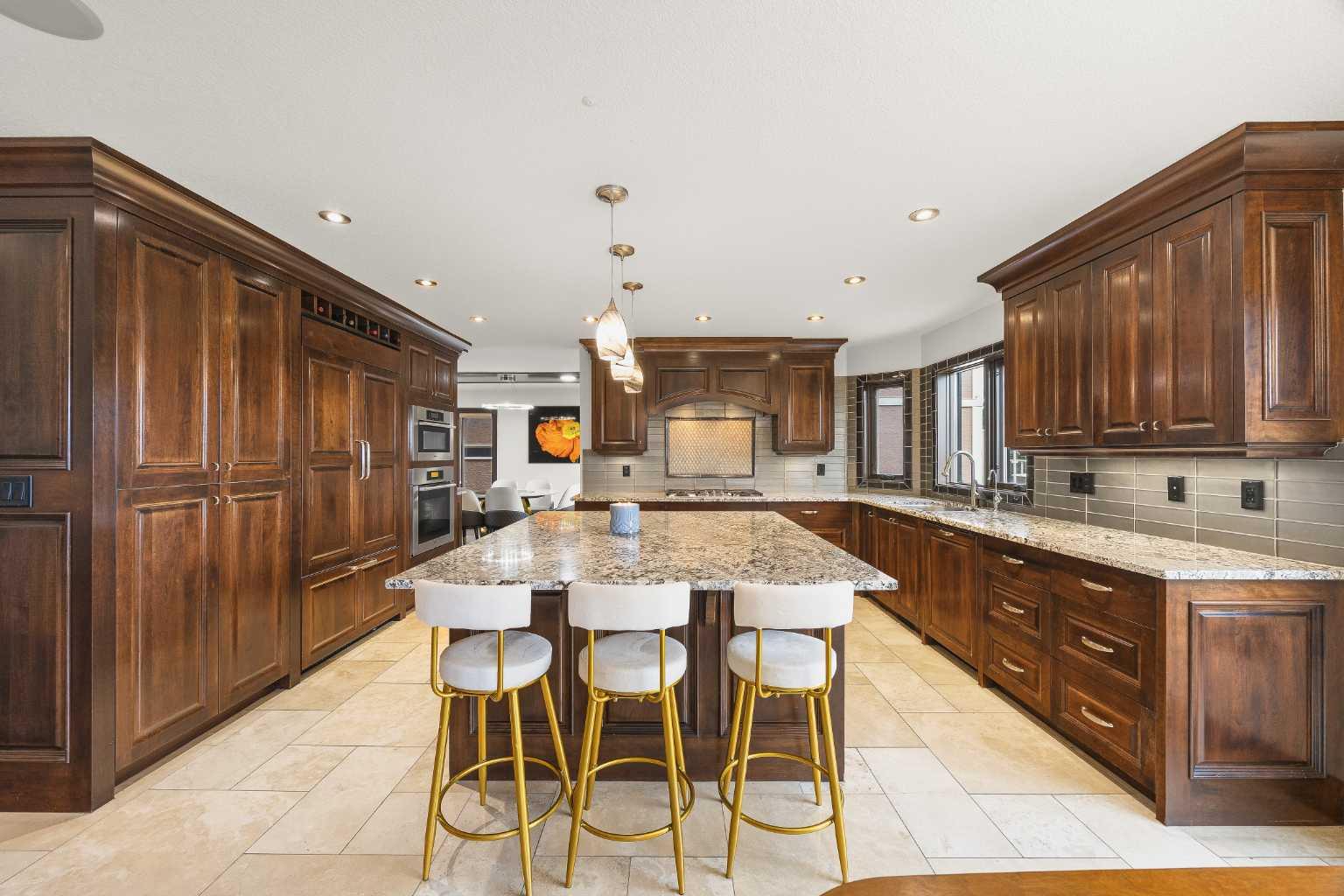 136 Edelweiss Drive NW
