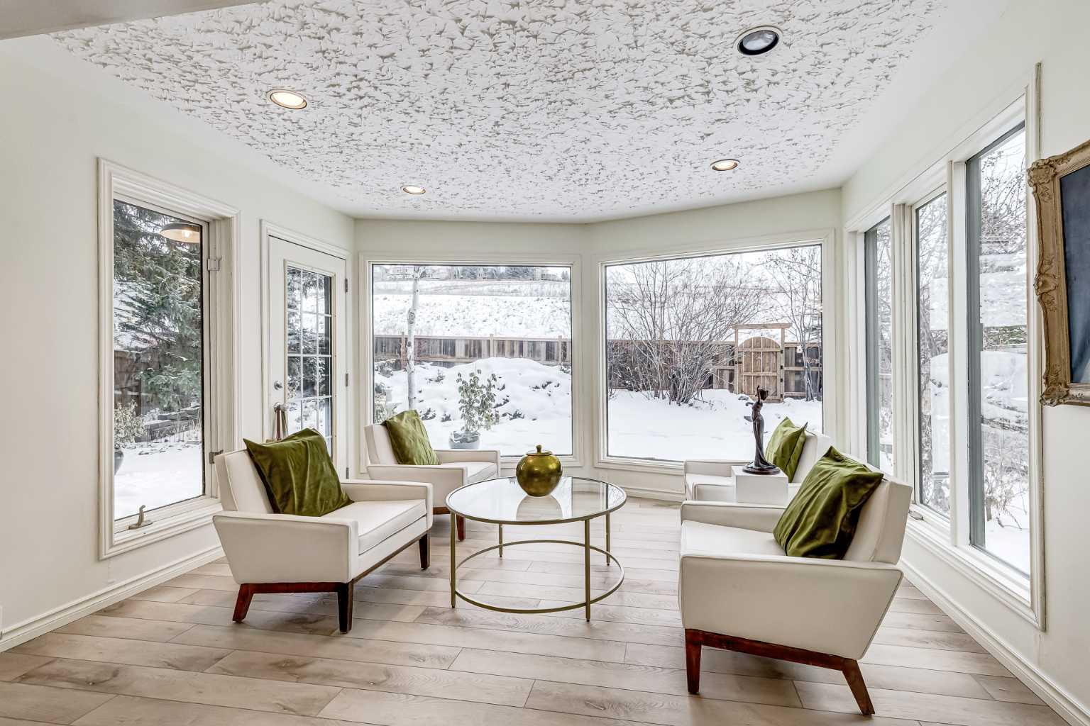 980 Edgemont Road NW