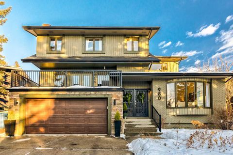 980 Edgemont Road NW Calgary AB T3A 2J3