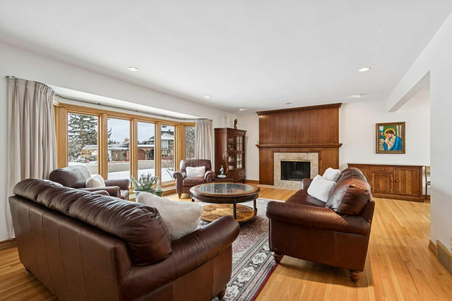 4104 Crestview Road SW