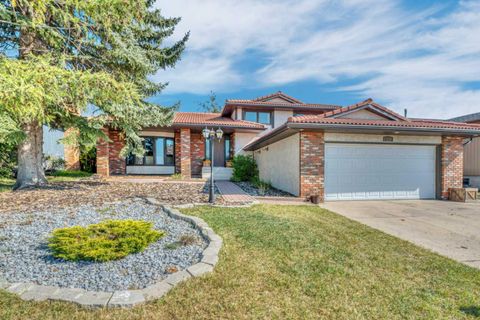 233 Thornbriar Green Strathmore AB T1P 1C4