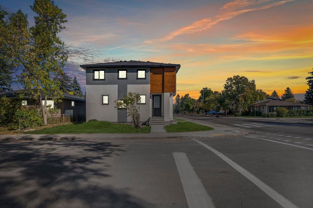 Photo of 1848 24 Avenue NW, Calgary, AB T2M 3T6 (MLS # A2309668)