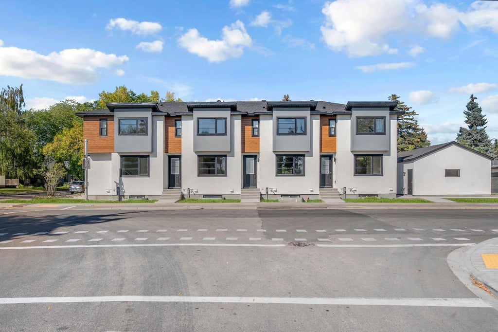 Photo of 1848 24 Avenue NW, Calgary, AB T2M 3T6 (MLS # A2309668)