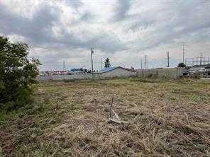 2535-2543 48 Avenue SE