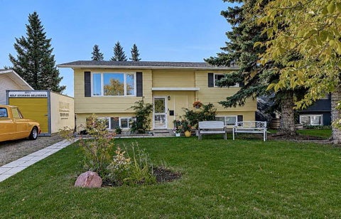 Photo of 9715 Prairie Road, Grande Prairie, AB T8V 3Z1 (MLS # A2346476)