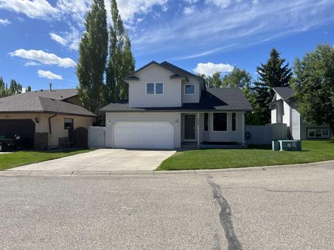 Photo of 308 Downey Place, Okotoks, AB T1S 1H3 (MLS # A2319801)