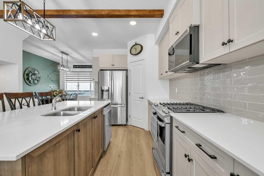 Photo of 7 Emberside Park, Cochrane, AB T4C 3H8 (MLS # A2317838)