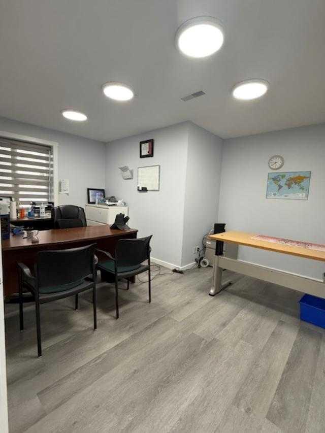 4656 Westwinds Drive NE 406