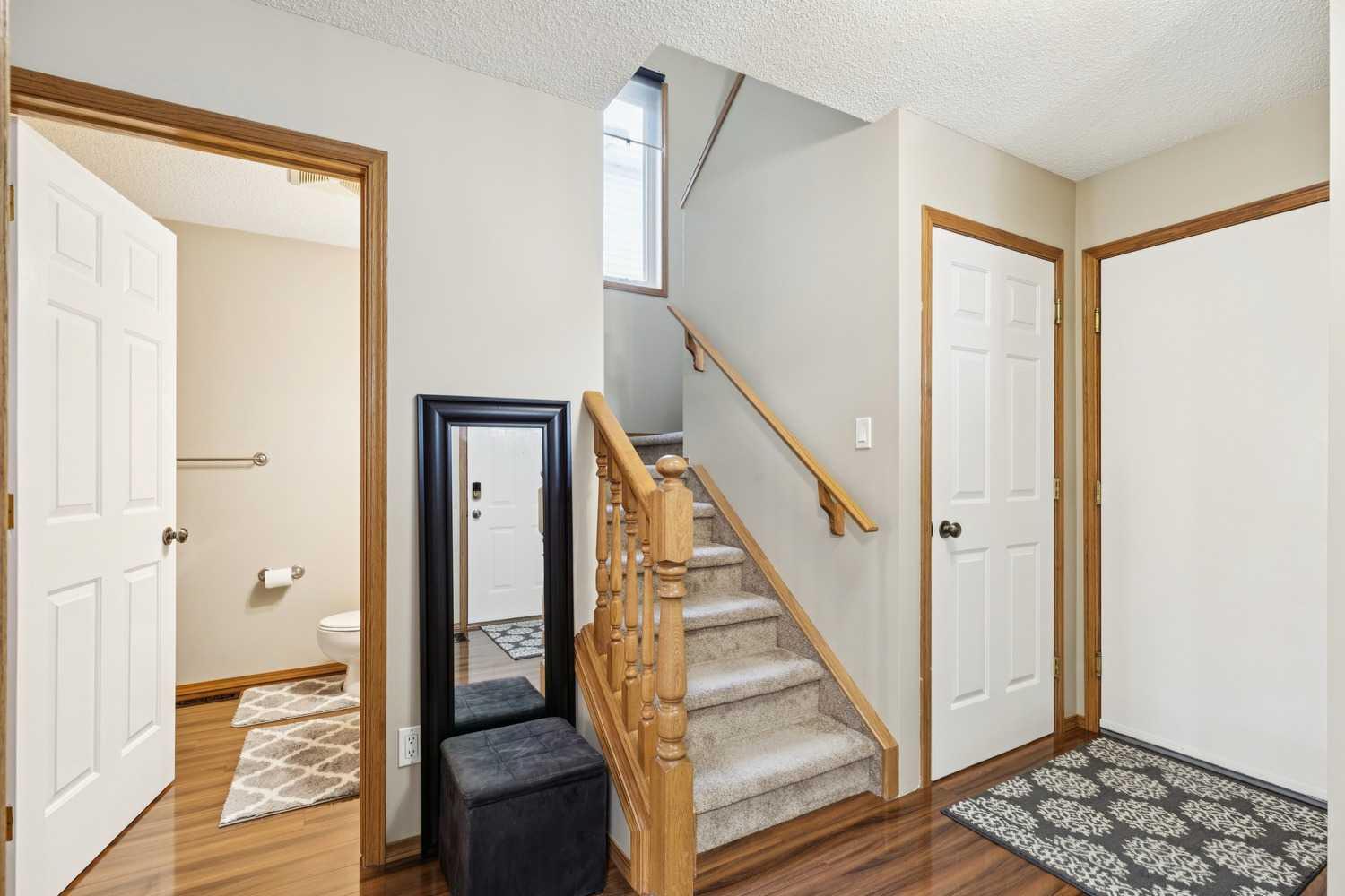 70 Tuscarora Close NW