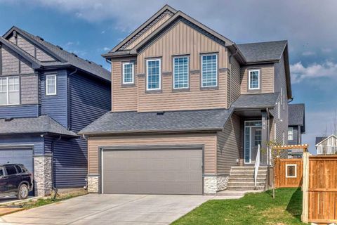 Photo of 84 Evansfield Close NW, Calgary, AB T3P 1V7 (MLS # A2304103)