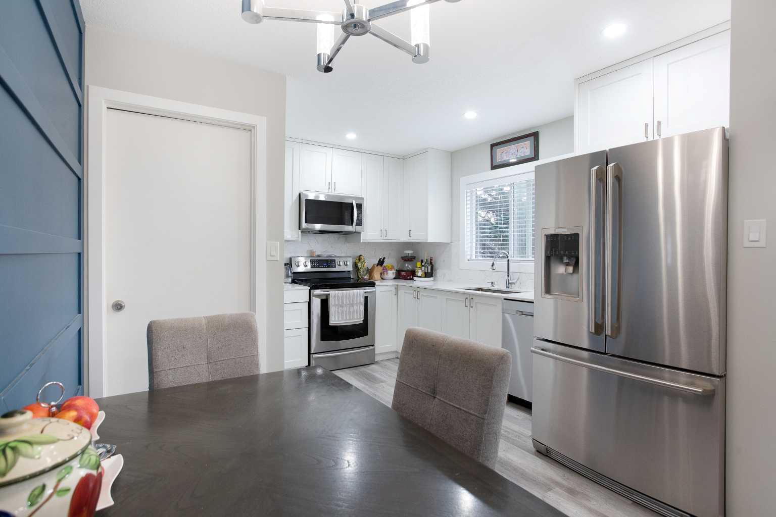 119 Maranda Close NE