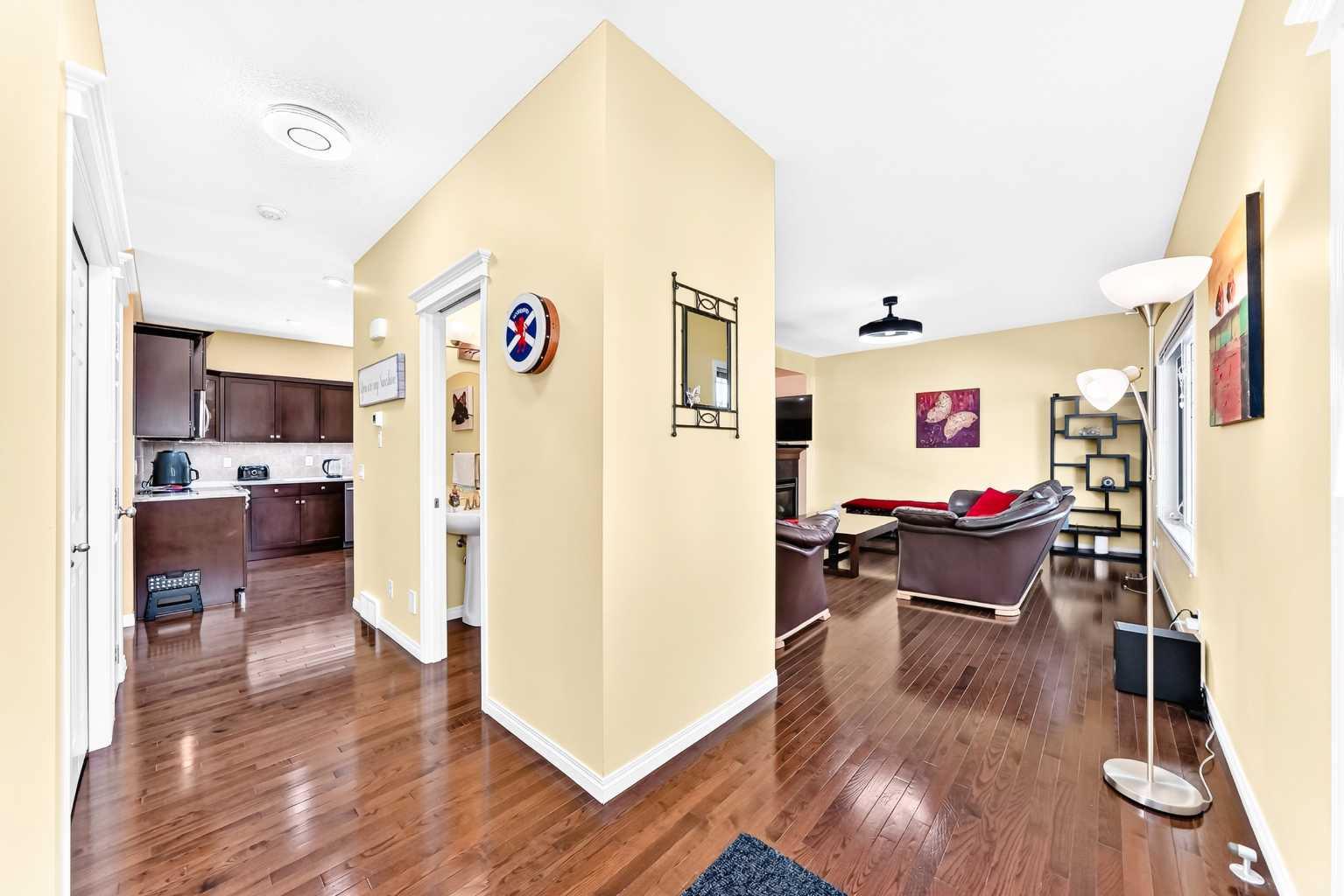 29 Westridge Crescent