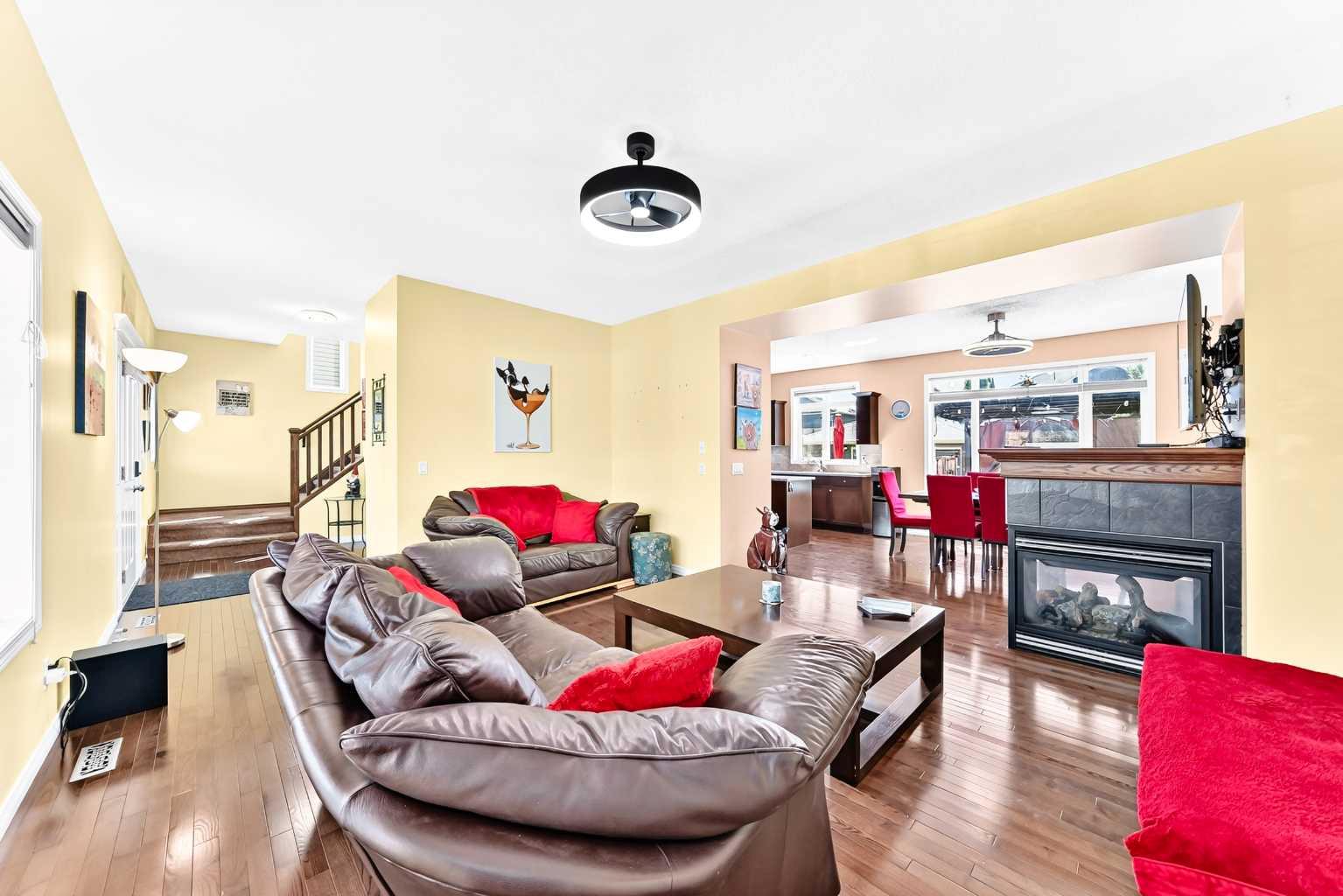 29 Westridge Crescent