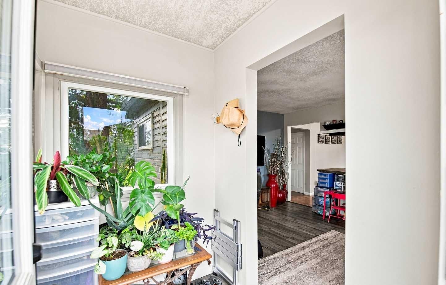 5107 Broadway Avenue